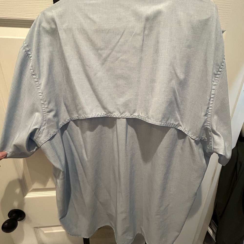 Izod Light Blue Short Sleeve Button Down Shirt - Picture 3 of 5